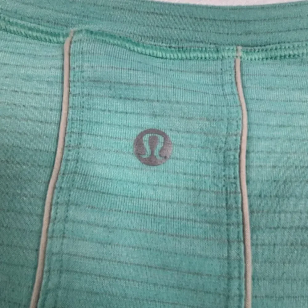 Lululemon Blue Green Short Sleeve Athletic T-Shirt Women’s Small